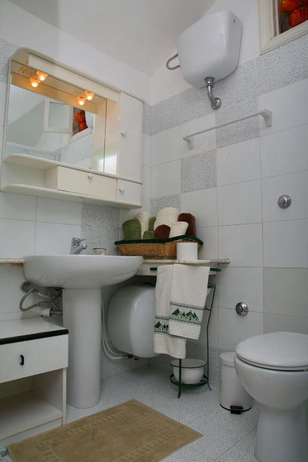 Trullo Al Monte Bed & Breakfast Ceglie Messapica Exterior foto